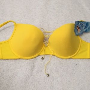 NWT Italian Lace-up Bra